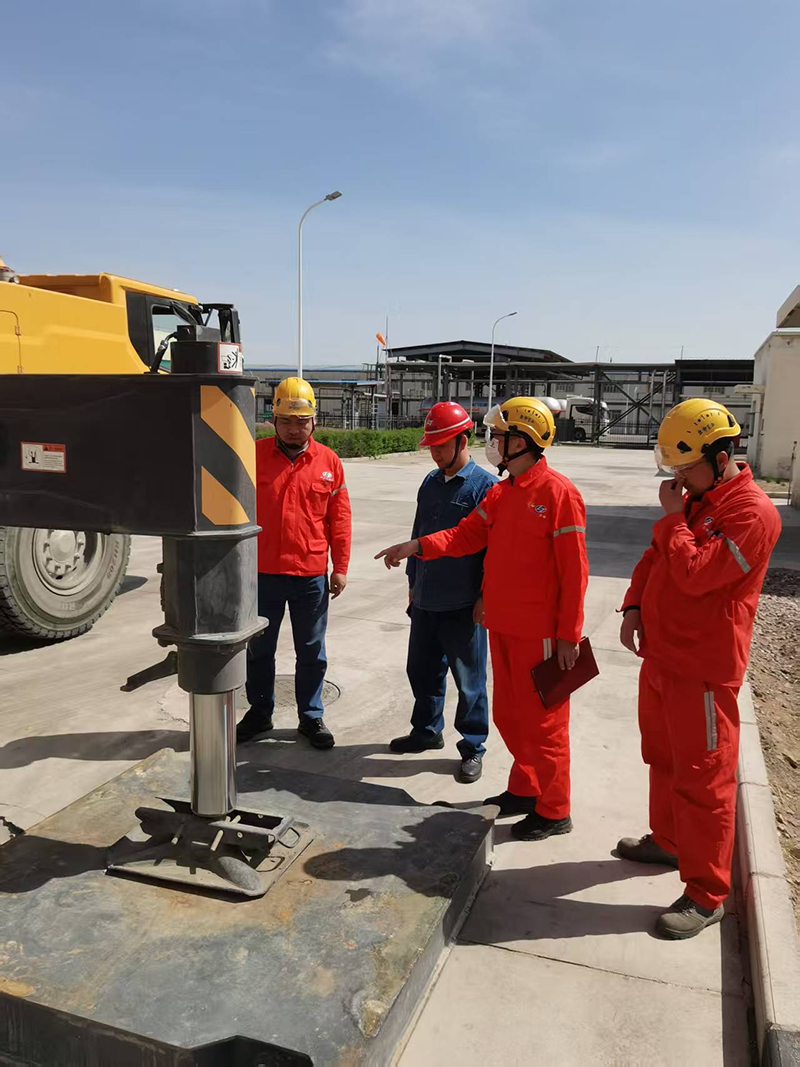 弘旭公司副總經(jīng)理石強(qiáng)赴寧夏和寧維保項(xiàng)目部開展督導(dǎo)工作(圖1)