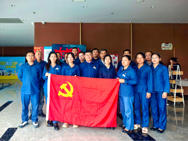 觀看《東極島》厚植愛國情懷(圖2) 觀看《東極島》厚植愛國情懷(圖2)