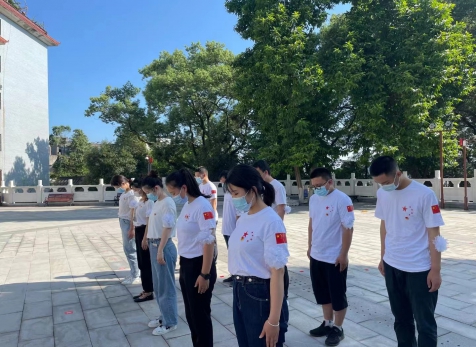 弘旭團(tuán)總支國慶“緬懷先烈，不忘初心”主題團(tuán)日活動